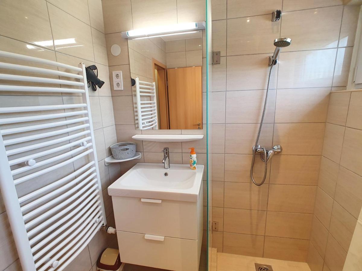 Krisztian Apartmanhaz 본보야크바세기 외부 사진