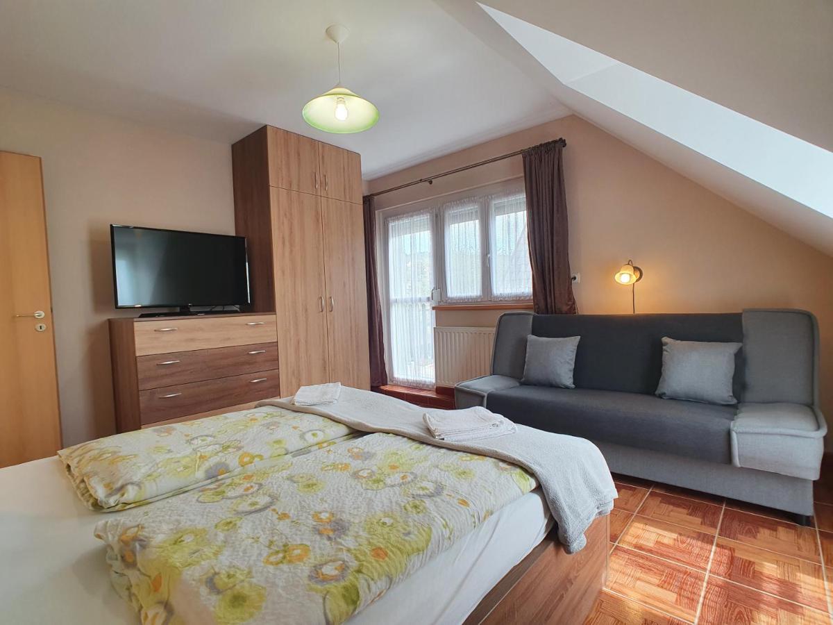 Krisztian Apartmanhaz 본보야크바세기 외부 사진
