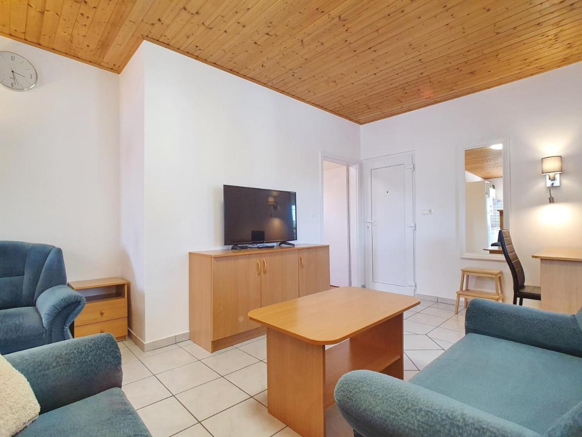 Krisztian Apartmanhaz 본보야크바세기 외부 사진