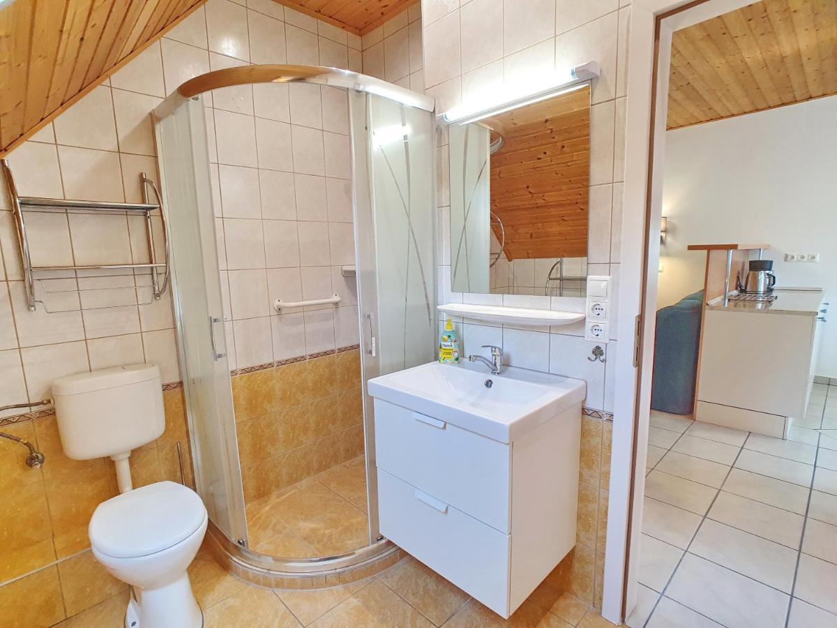 Krisztian Apartmanhaz 본보야크바세기 외부 사진